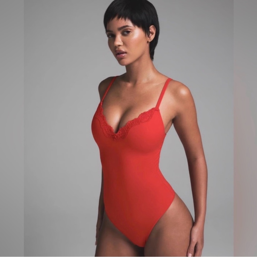 SKIMS Red Lace-Trim Scoop Neck Bodysuit
